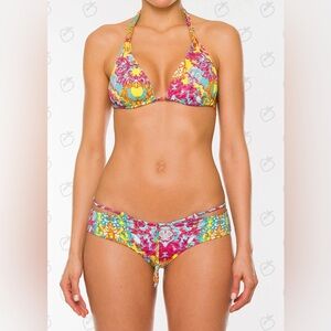 PARADIZIA SWIMWEAR
Inspiration Halter